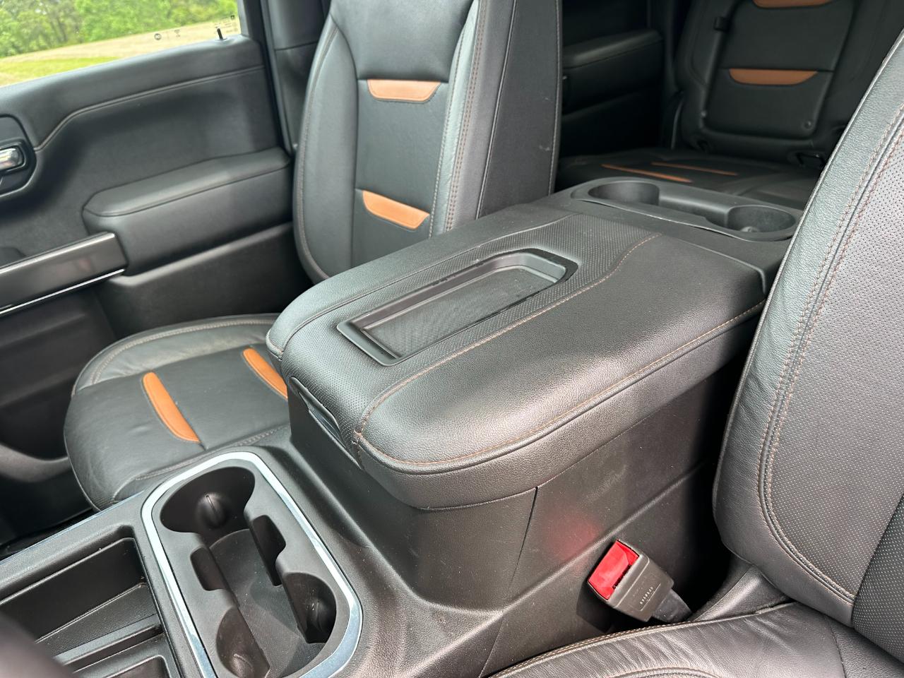 GMC Sierra 1500 4WD Crew Cab 147" AT4 2021