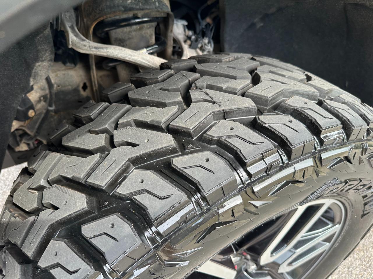 GMC Sierra 1500 4WD Crew Cab 147" AT4 2021