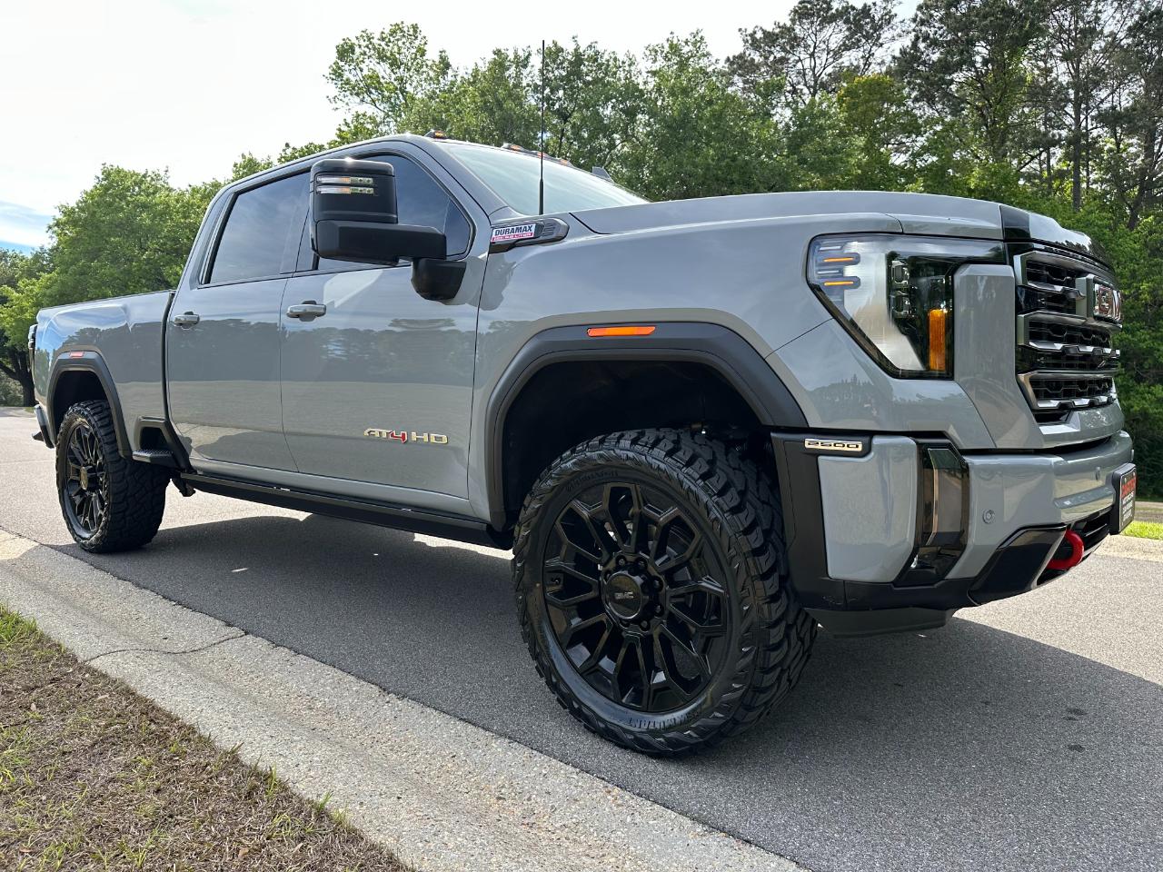 GMC Sierra 2500HD 4WD Crew Cab 159" AT4 2024