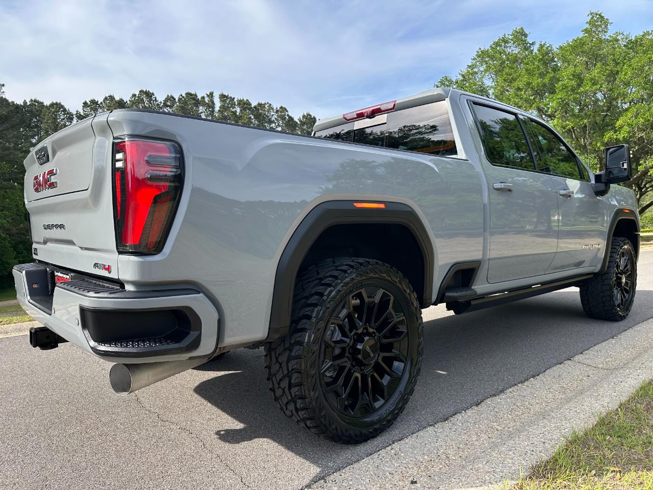 GMC Sierra 2500HD 4WD Crew Cab 159" AT4 2024