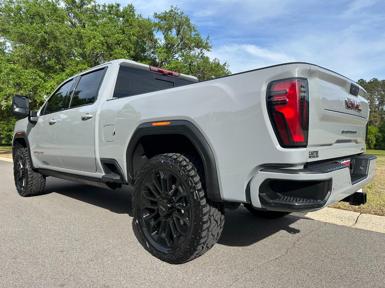 GMC Sierra 2500HD 4WD Crew Cab 159" AT4 2024