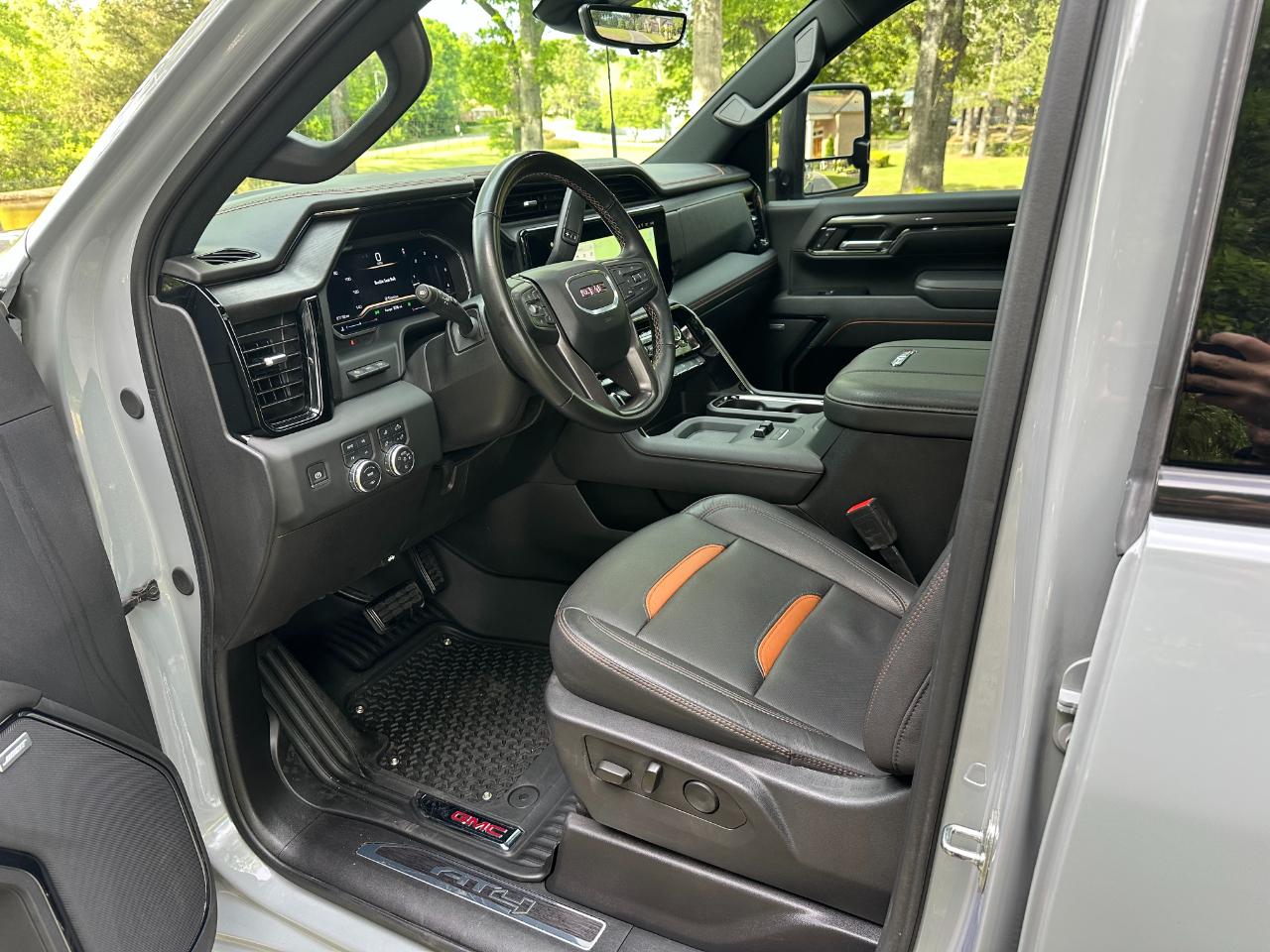 GMC Sierra 2500HD 4WD Crew Cab 159" AT4 2024