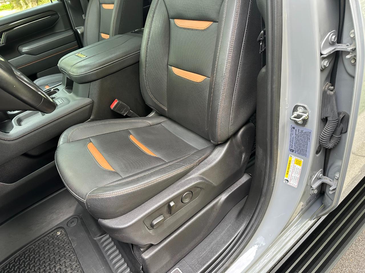 GMC Sierra 2500HD 4WD Crew Cab 159" AT4 2024