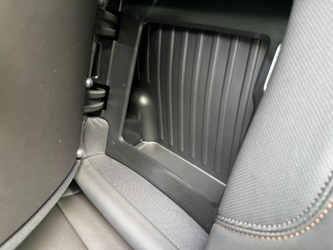 GMC Sierra 2500HD 4WD Crew Cab 159" AT4 2024