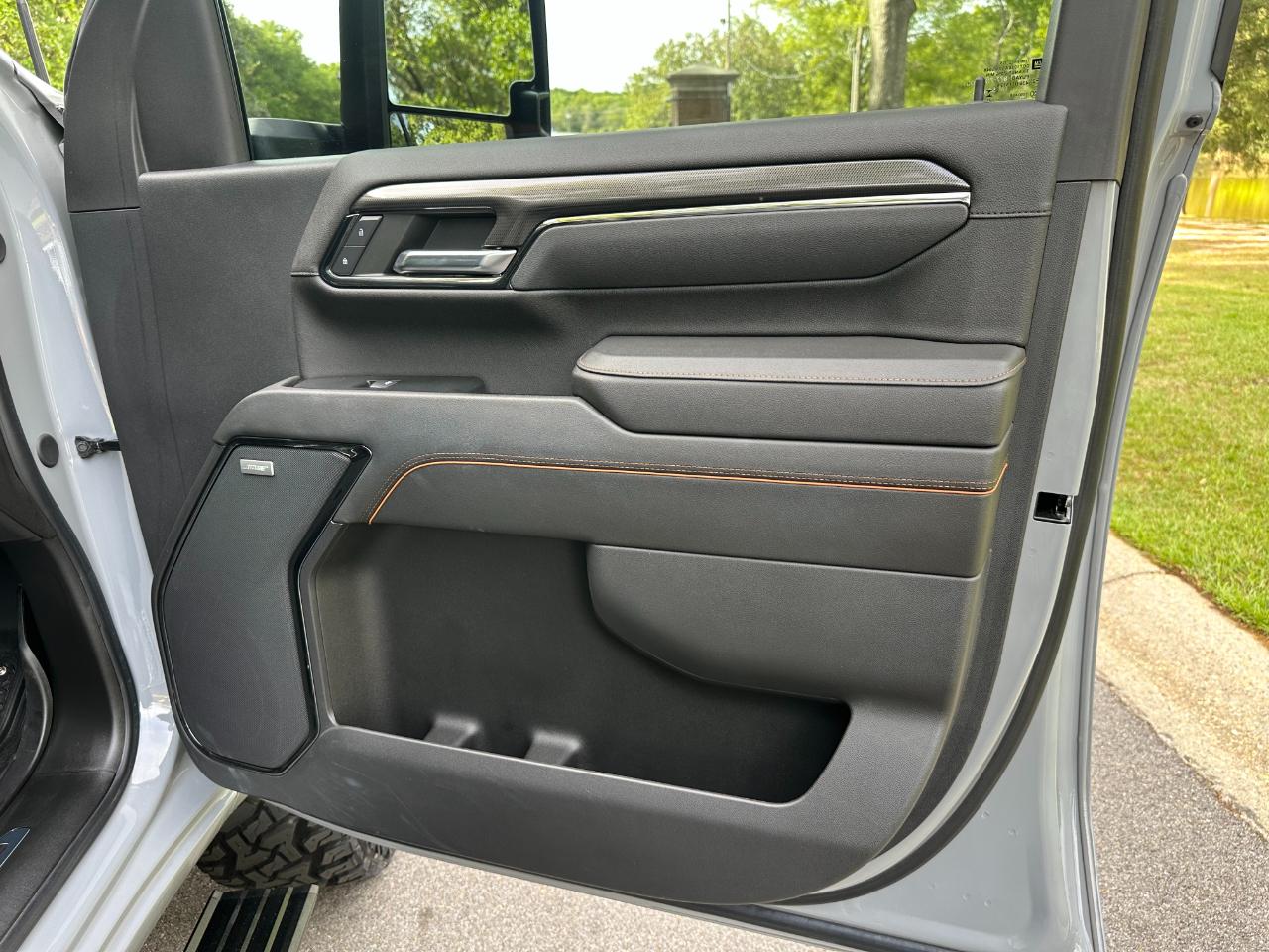 GMC Sierra 2500HD 4WD Crew Cab 159" AT4 2024