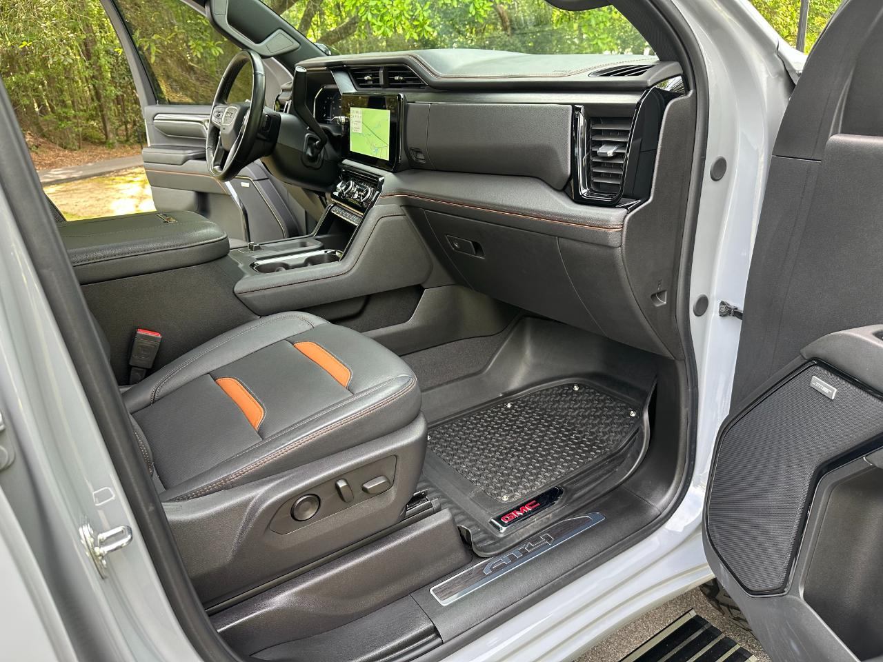 GMC Sierra 2500HD 4WD Crew Cab 159" AT4 2024