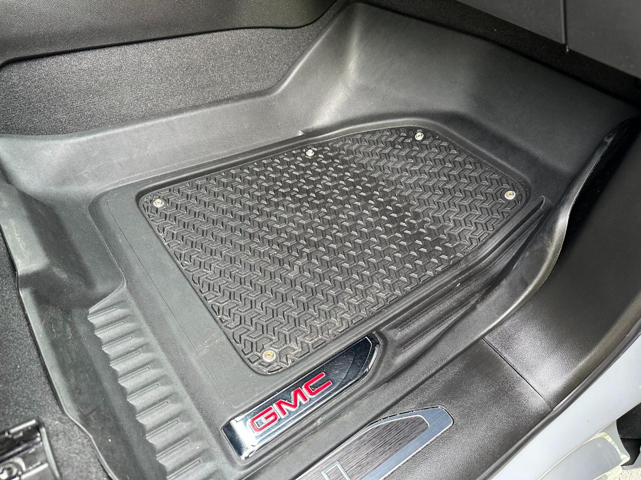 GMC Sierra 2500HD 4WD Crew Cab 159" AT4 2024