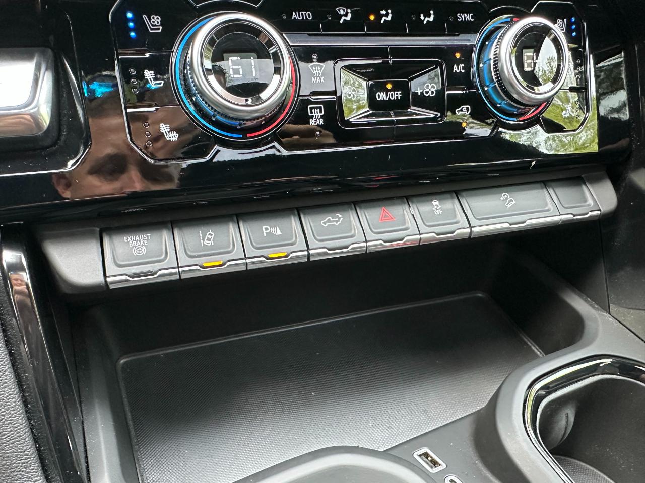 GMC Sierra 2500HD 4WD Crew Cab 159" AT4 2024