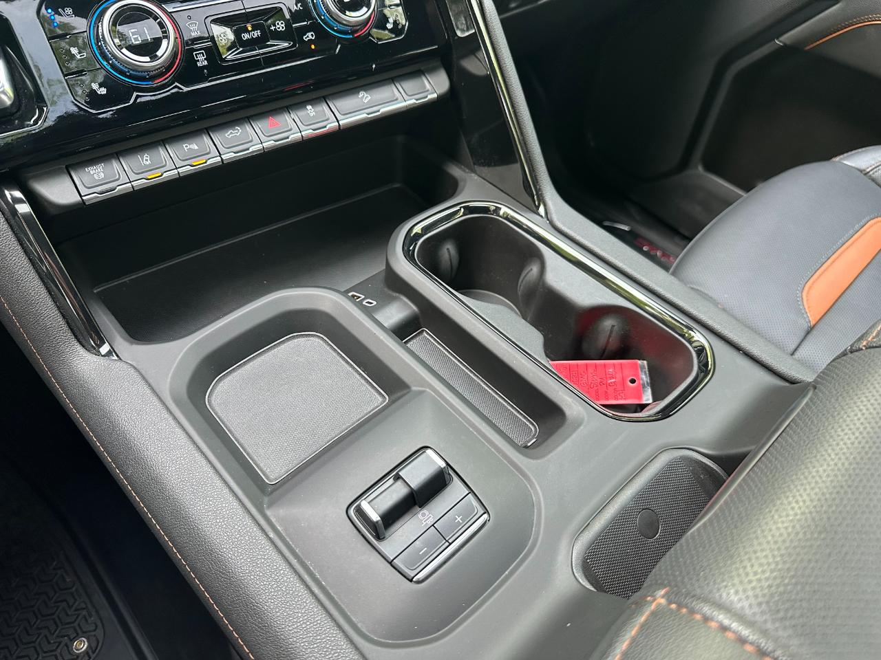 GMC Sierra 2500HD 4WD Crew Cab 159" AT4 2024