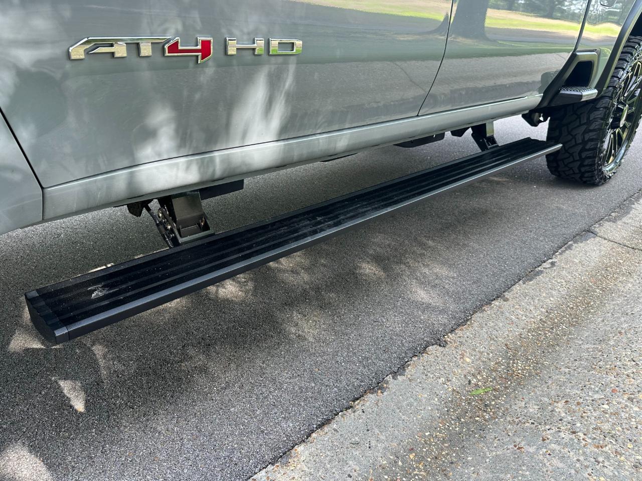 GMC Sierra 2500HD 4WD Crew Cab 159" AT4 2024