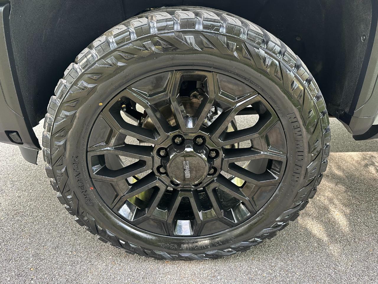 GMC Sierra 2500HD 4WD Crew Cab 159" AT4 2024