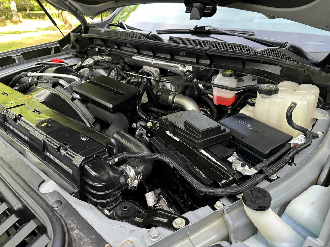 GMC Sierra 2500HD 4WD Crew Cab 159" AT4 2024