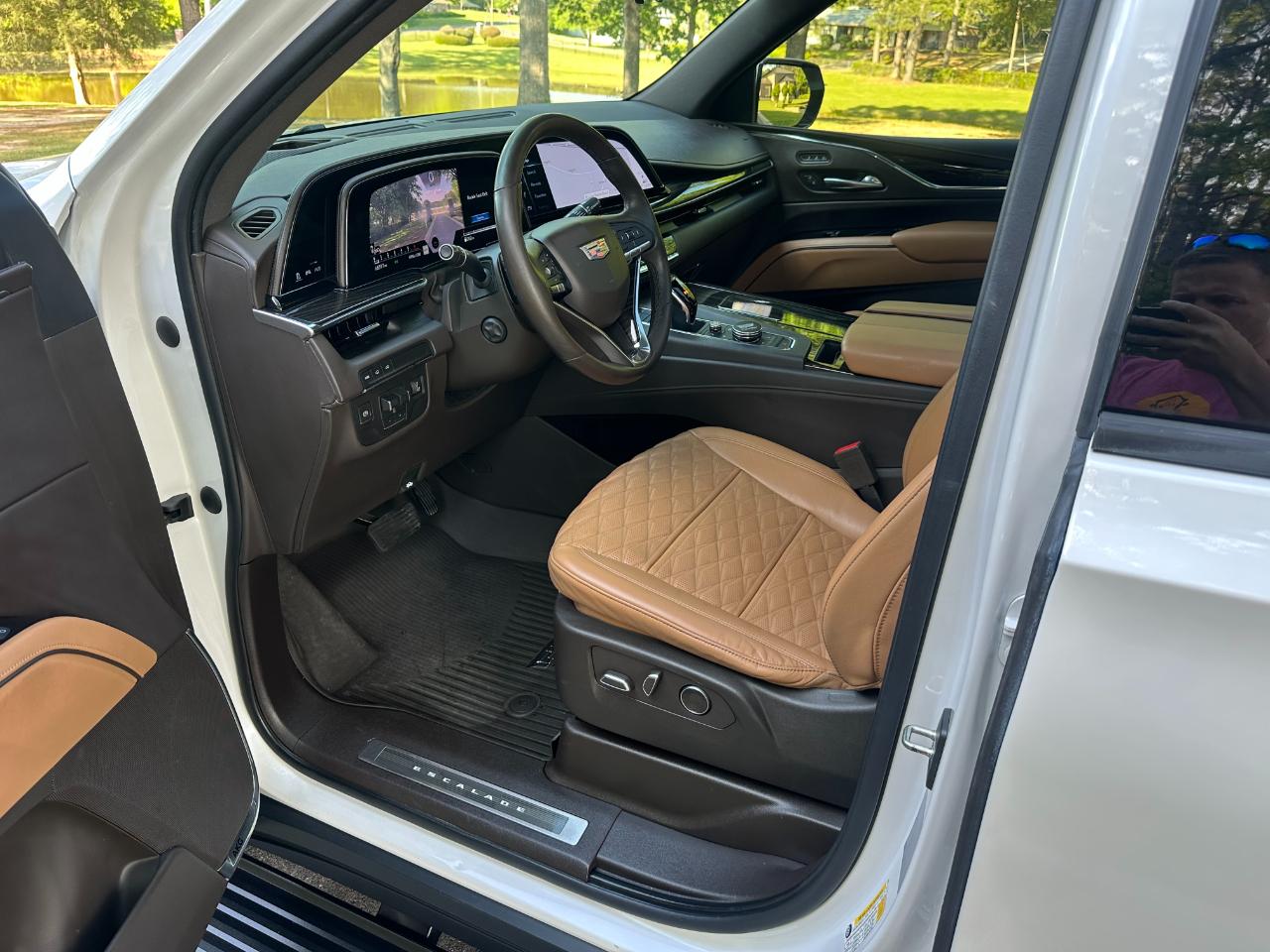 Cadillac Escalade ESV 2WD 4dr Sport 2021