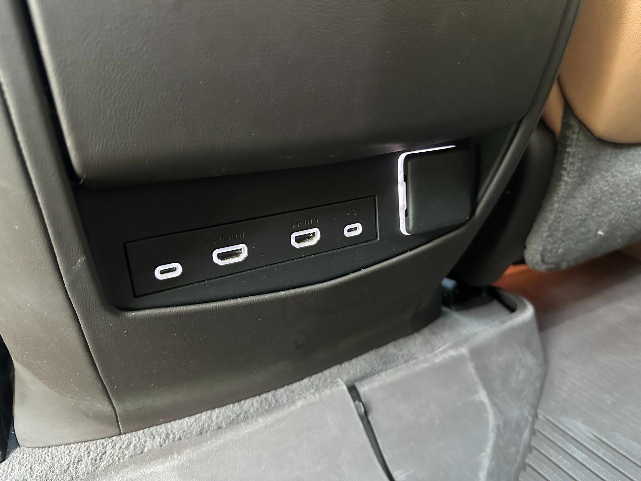 Cadillac Escalade ESV 2WD 4dr Sport 2021