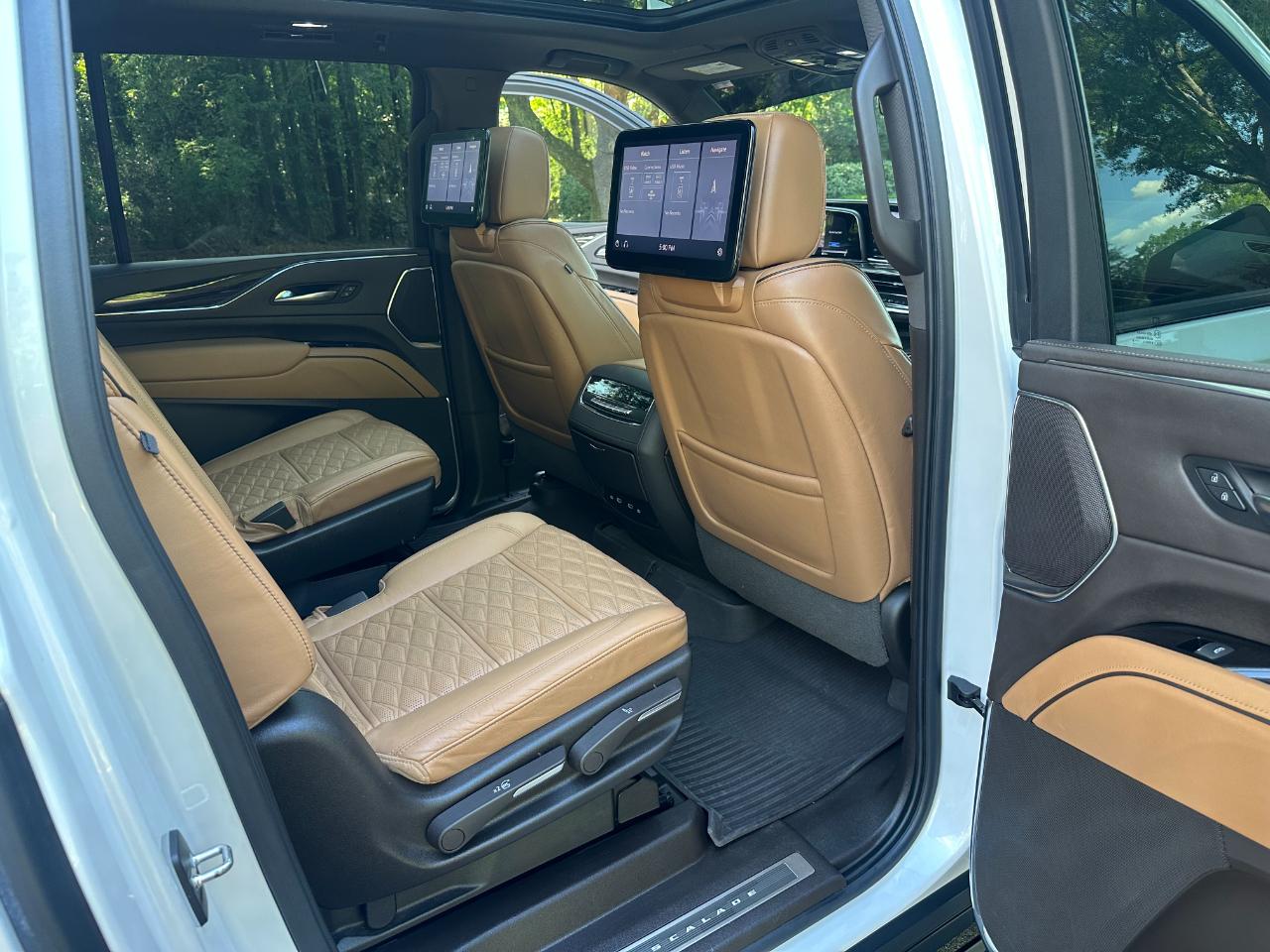 Cadillac Escalade ESV 2WD 4dr Sport 2021