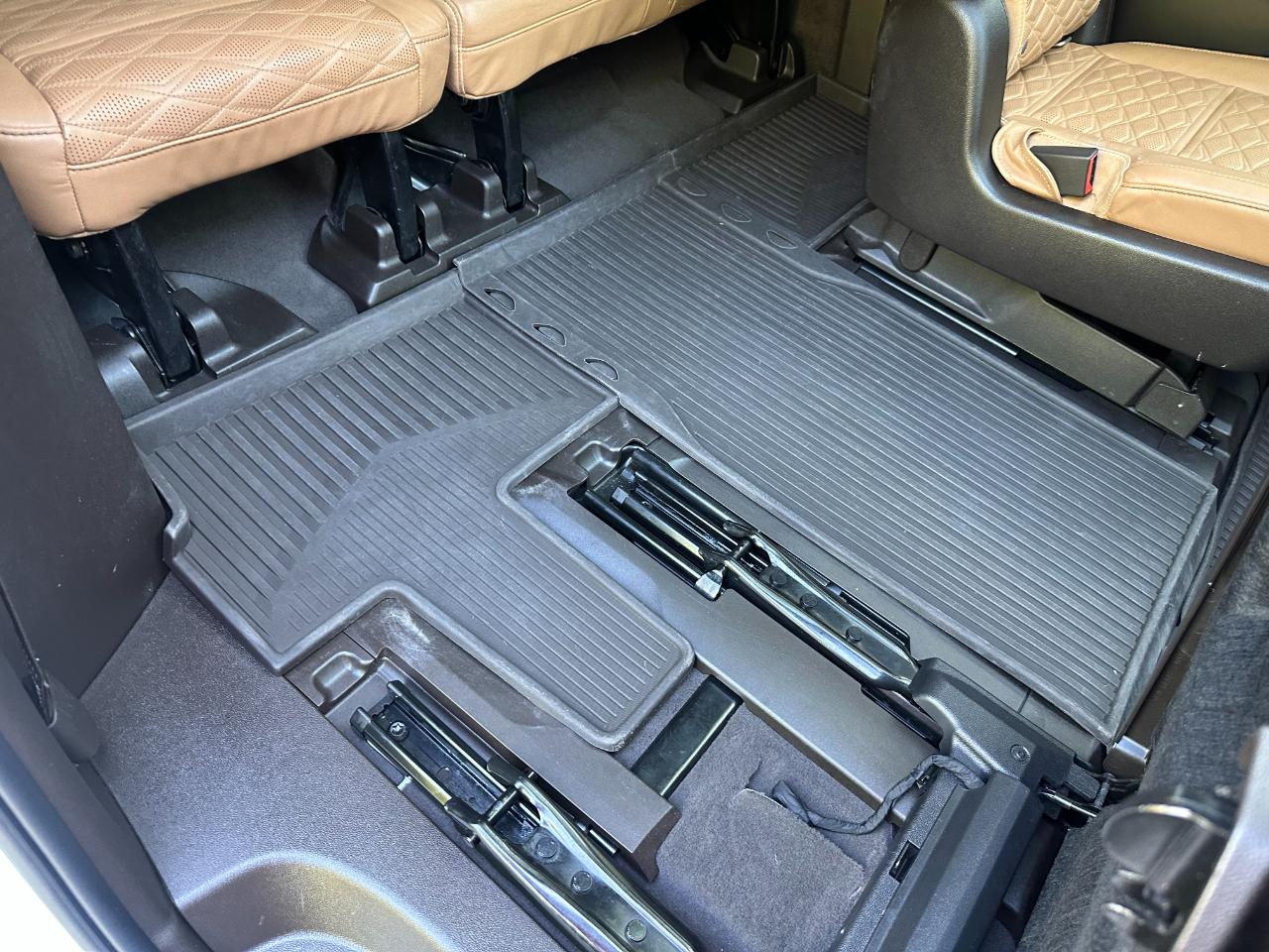 Cadillac Escalade ESV 2WD 4dr Sport 2021