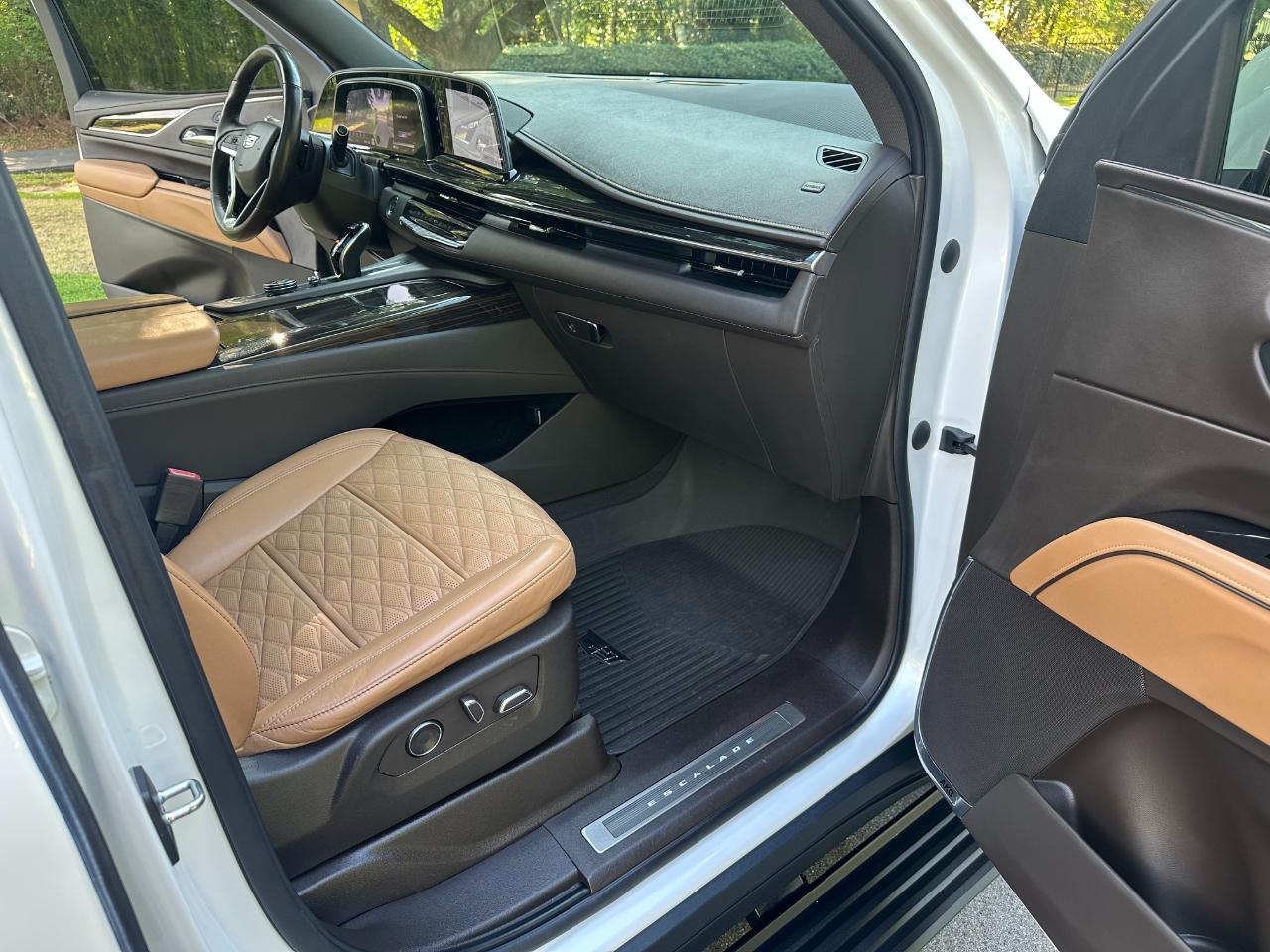 Cadillac Escalade ESV 2WD 4dr Sport 2021