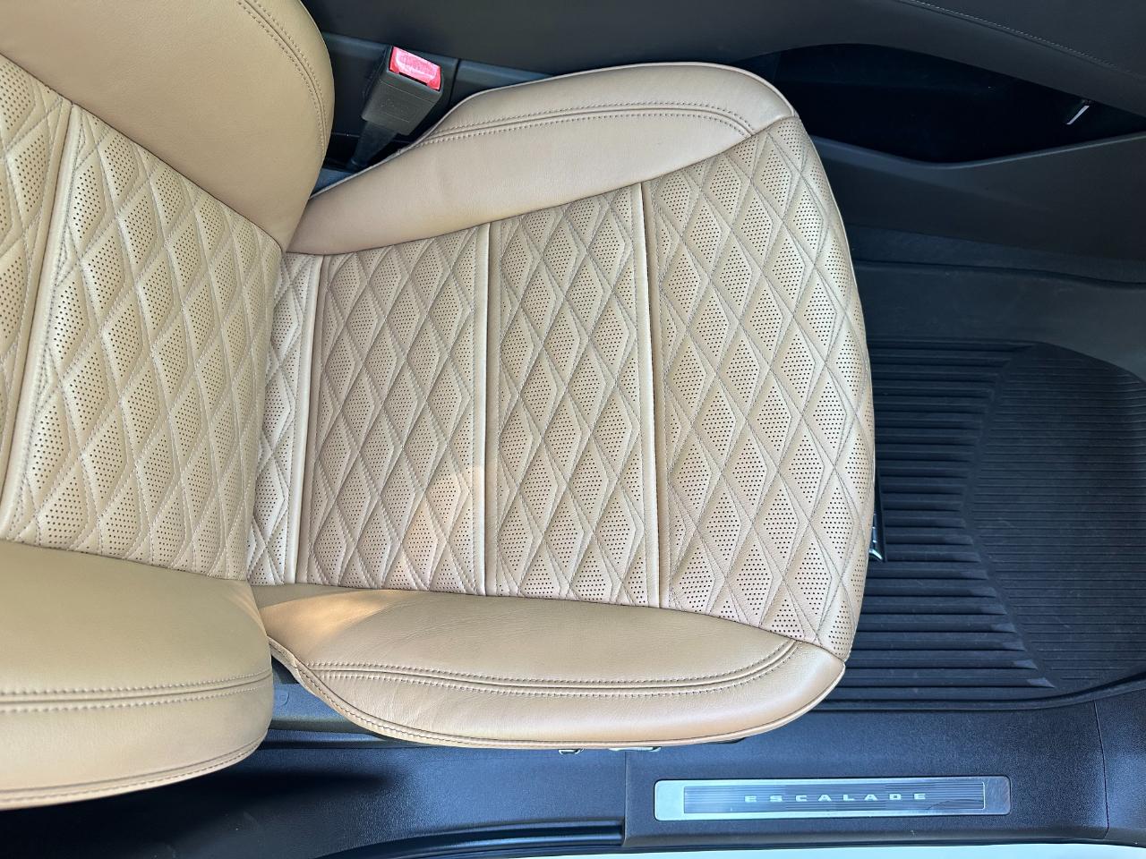 Cadillac Escalade ESV 2WD 4dr Sport 2021