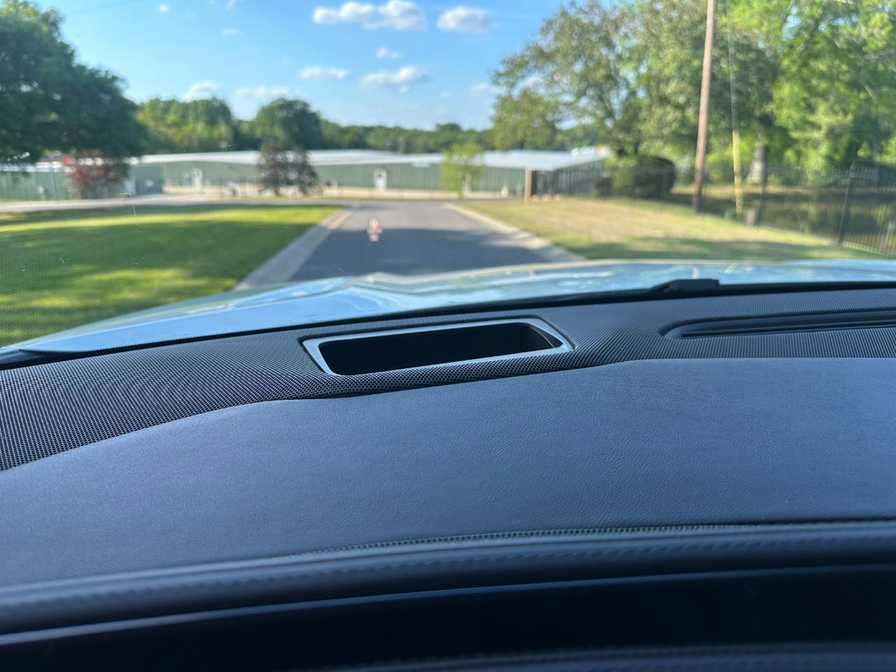 Cadillac Escalade ESV 2WD 4dr Sport 2021