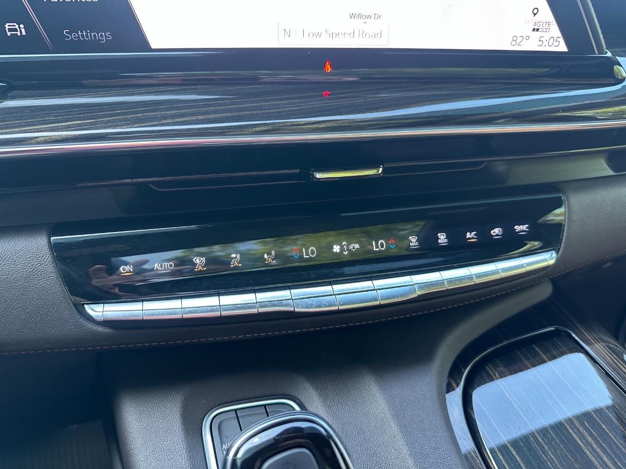 Cadillac Escalade ESV 2WD 4dr Sport 2021