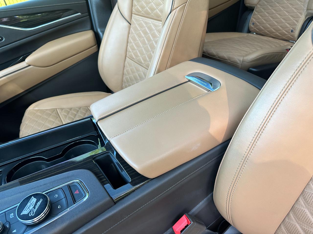 Cadillac Escalade ESV 2WD 4dr Sport 2021