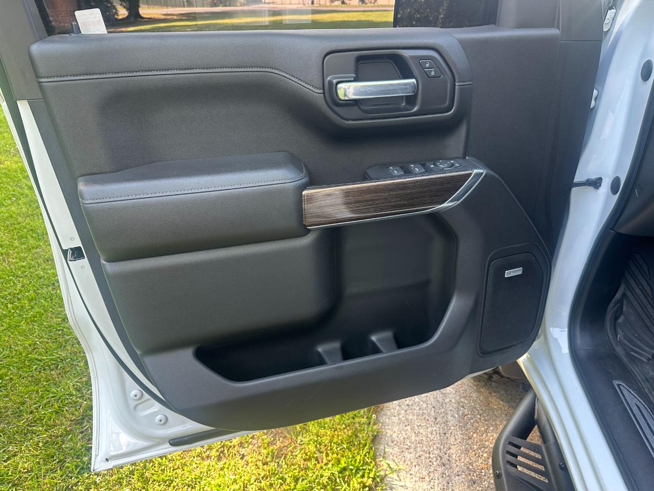 Chevrolet Silverado 1500 4WD Crew Cab 147" LT Trail Boss 2021