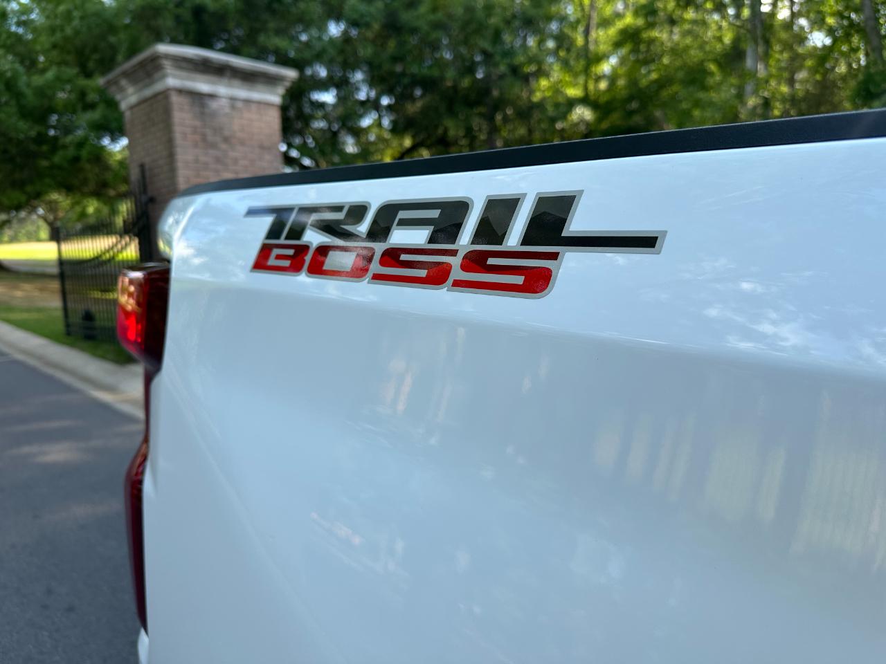 Chevrolet Silverado 1500 4WD Crew Cab 147" LT Trail Boss 2021