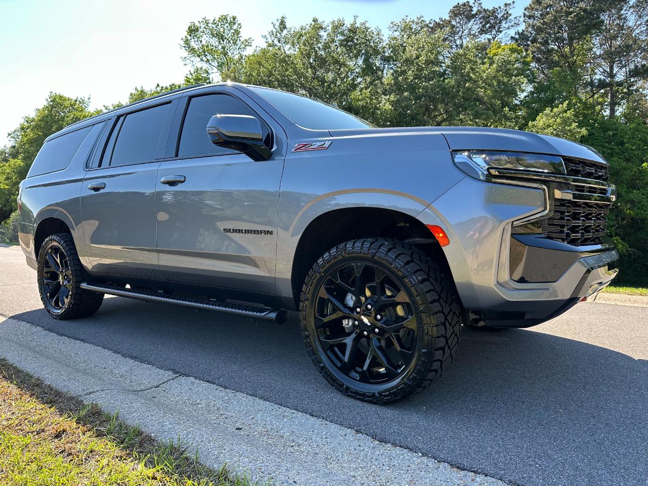 Chevrolet Suburban 4WD 4dr Z71 2022