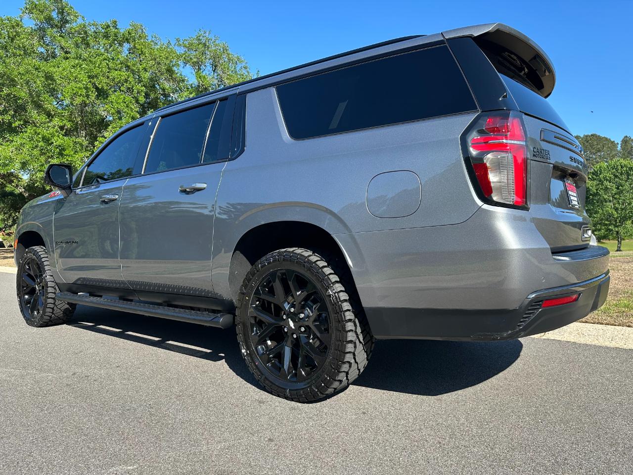 Chevrolet Suburban 4WD 4dr Z71 2022