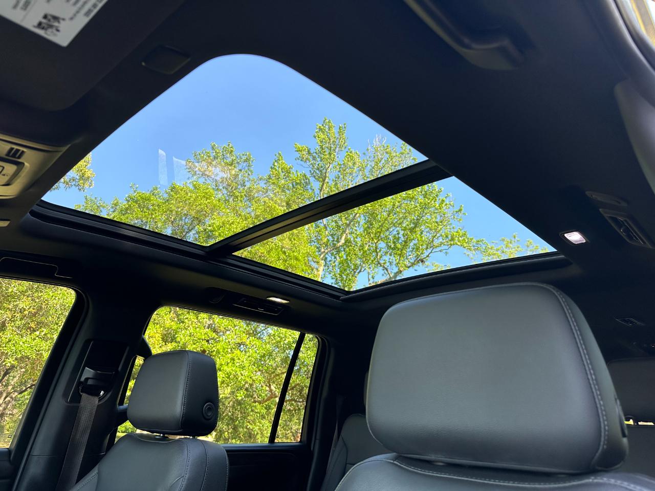 Chevrolet Suburban 4WD 4dr Z71 2022