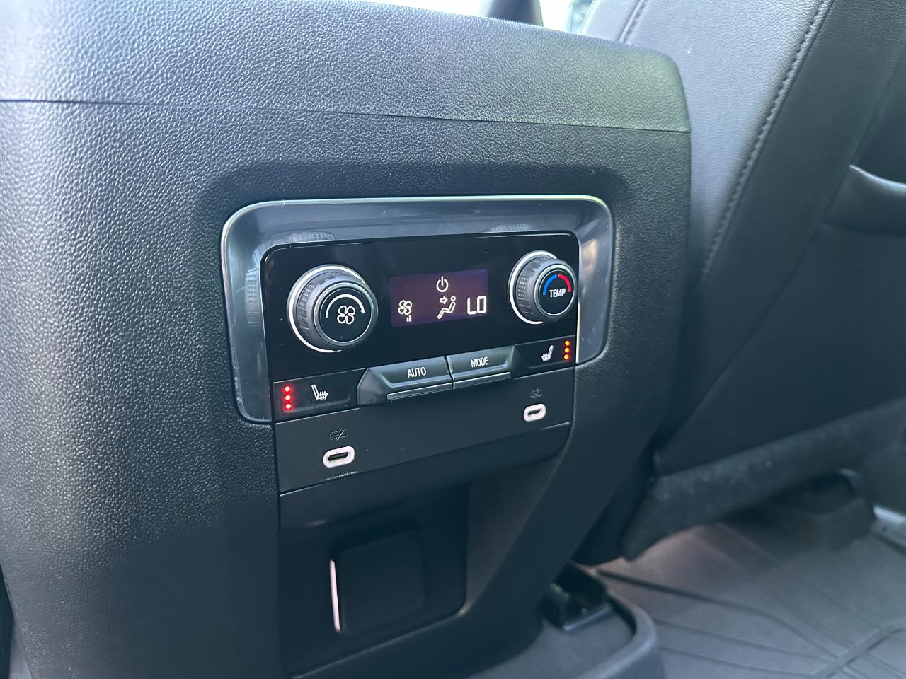 Chevrolet Suburban 4WD 4dr Z71 2022