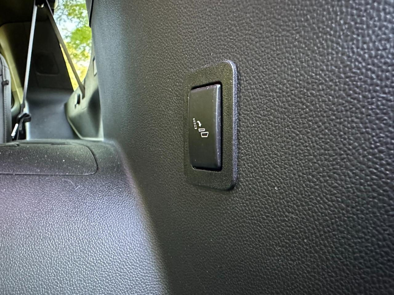 Chevrolet Suburban 4WD 4dr Z71 2022