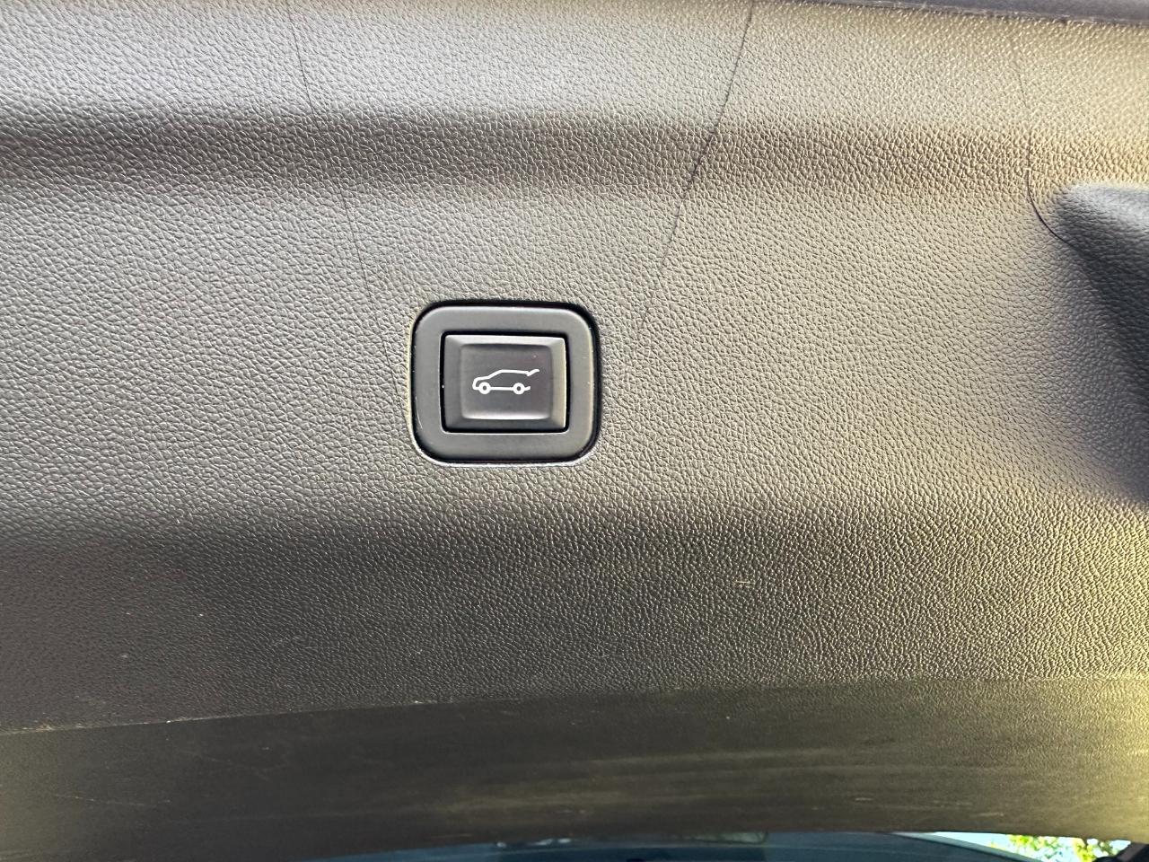 Chevrolet Suburban 4WD 4dr Z71 2022