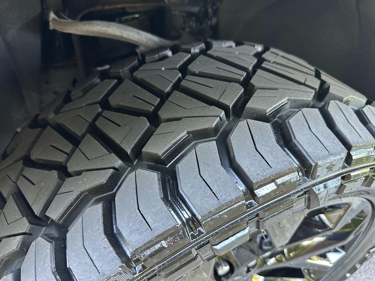 Chevrolet Suburban 4WD 4dr Z71 2022