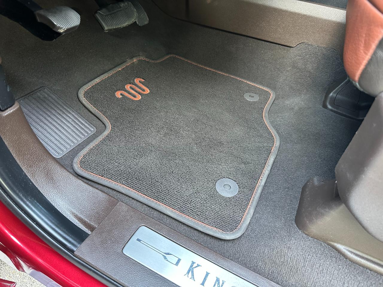 Ford Super Duty F-350 DRW King Ranch 4WD Crew Cab 8' Box 2019