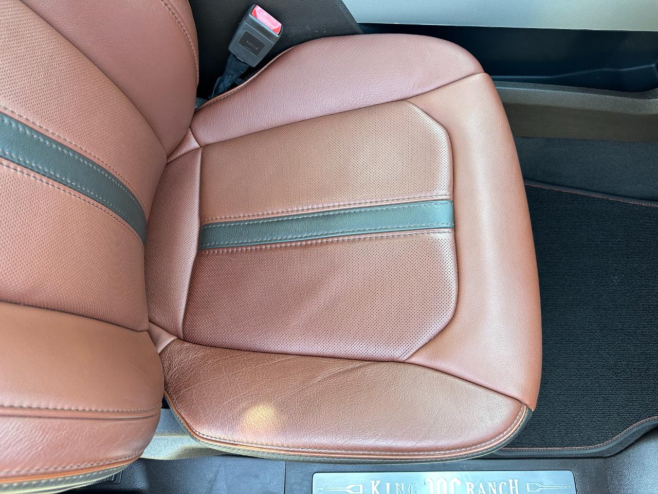 Ford Super Duty F-350 DRW King Ranch 4WD Crew Cab 8' Box 2019