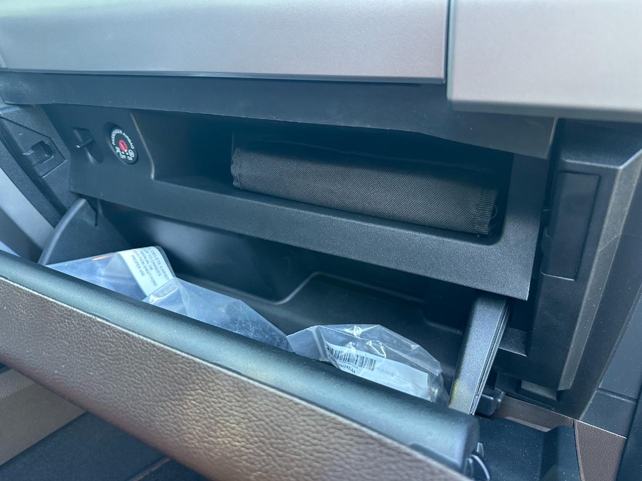 Ford Super Duty F-350 DRW King Ranch 4WD Crew Cab 8' Box 2019