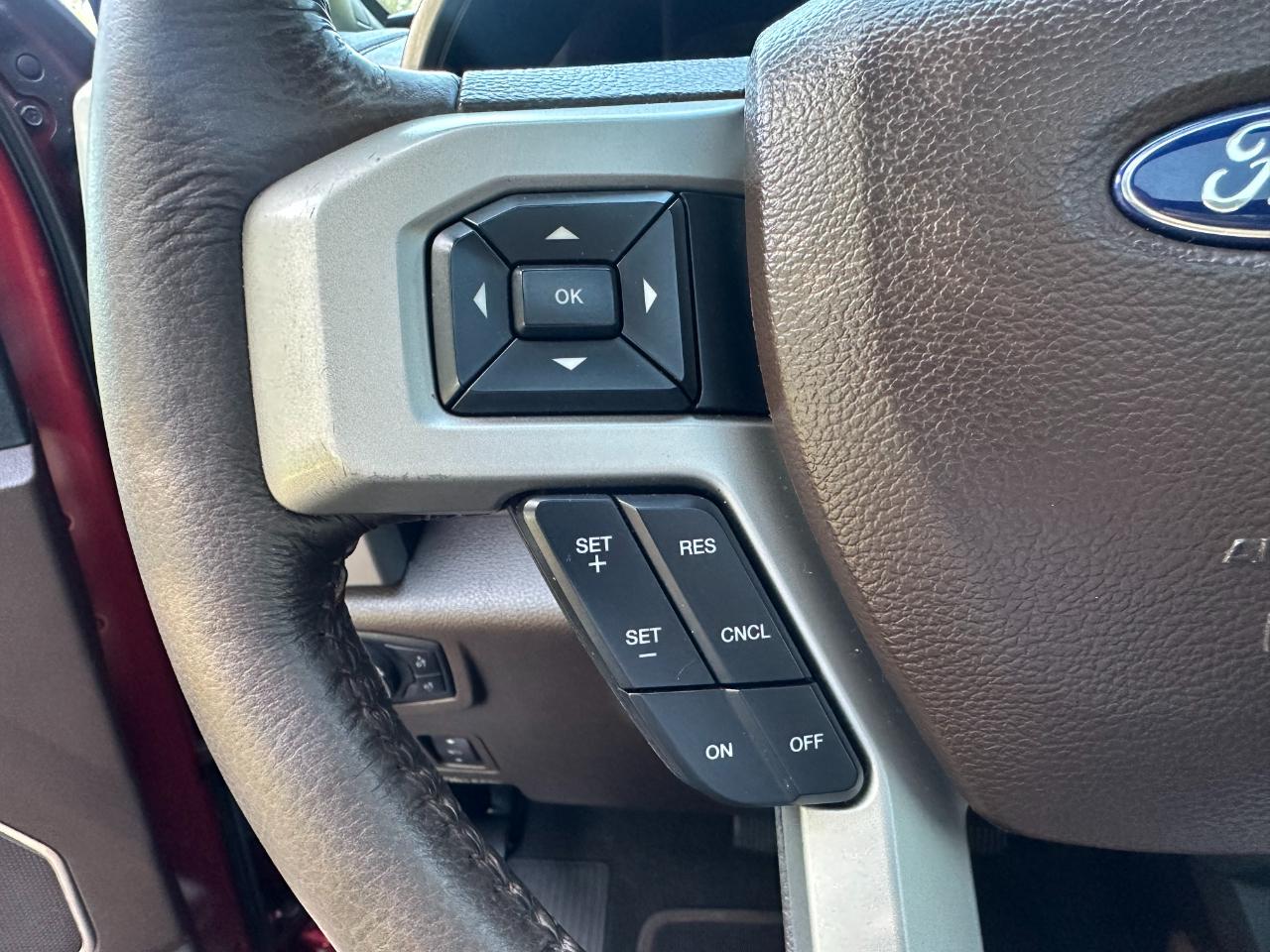 Ford Super Duty F-350 DRW King Ranch 4WD Crew Cab 8' Box 2019