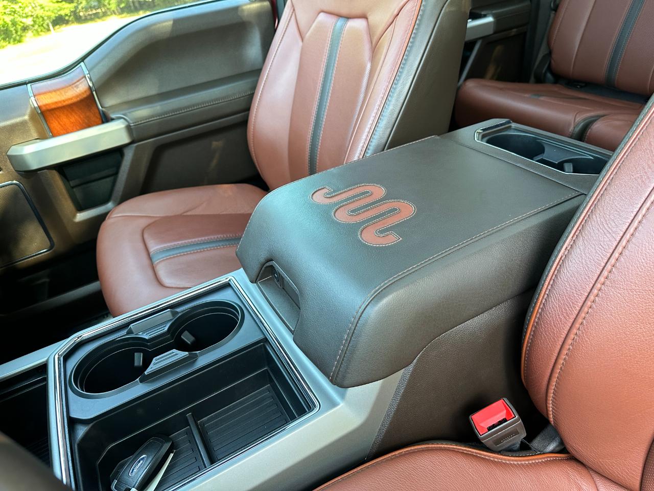 Ford Super Duty F-350 DRW King Ranch 4WD Crew Cab 8' Box 2019