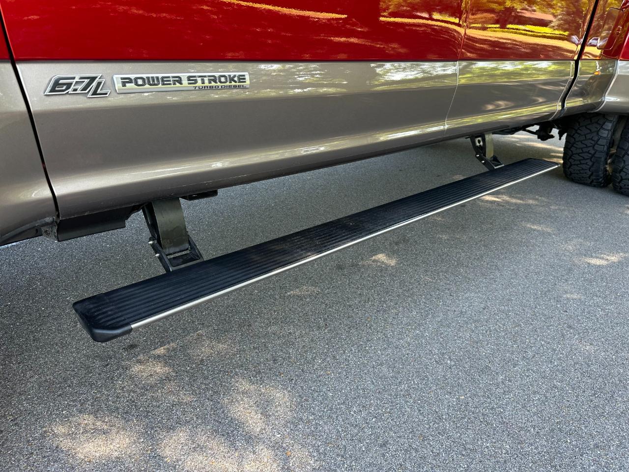 Ford Super Duty F-350 DRW King Ranch 4WD Crew Cab 8' Box 2019