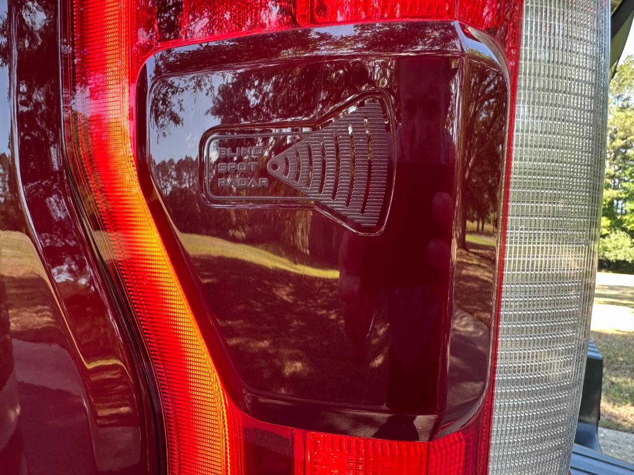 Ford Super Duty F-350 DRW King Ranch 4WD Crew Cab 8' Box 2019