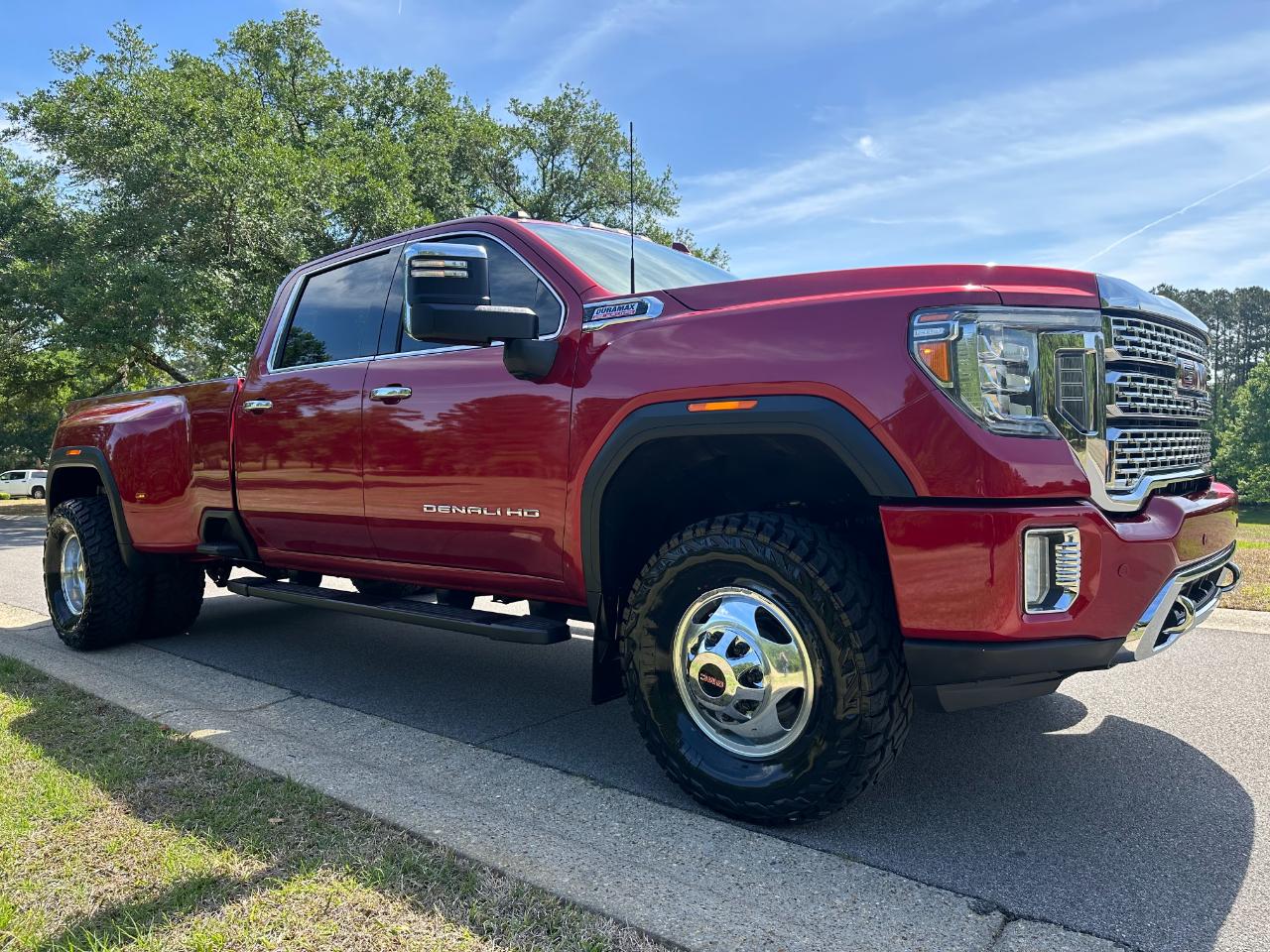 GMC Sierra 3500HD 4WD Crew Cab 172" Denali 2022