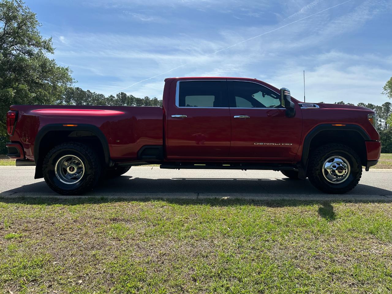 GMC Sierra 3500HD 4WD Crew Cab 172" Denali 2022
