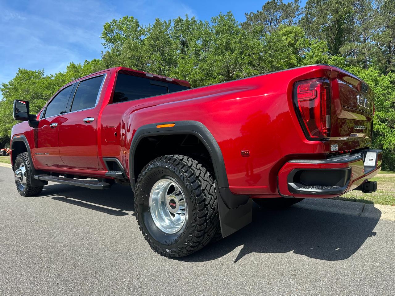GMC Sierra 3500HD 4WD Crew Cab 172" Denali 2022