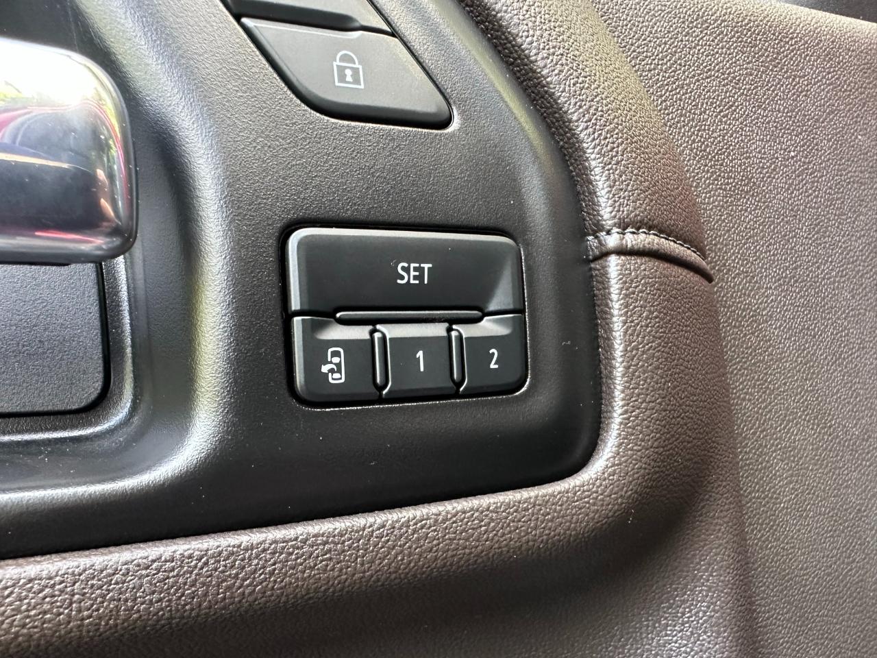 GMC Sierra 3500HD 4WD Crew Cab 172" Denali 2022