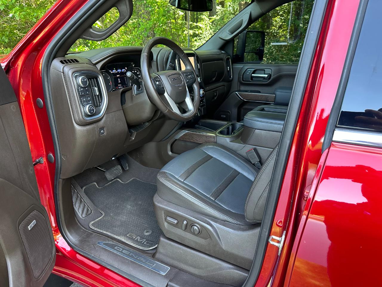 GMC Sierra 3500HD 4WD Crew Cab 172" Denali 2022