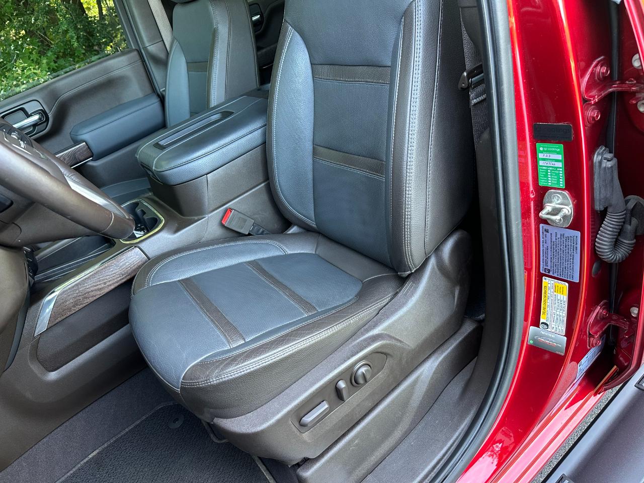 GMC Sierra 3500HD 4WD Crew Cab 172" Denali 2022