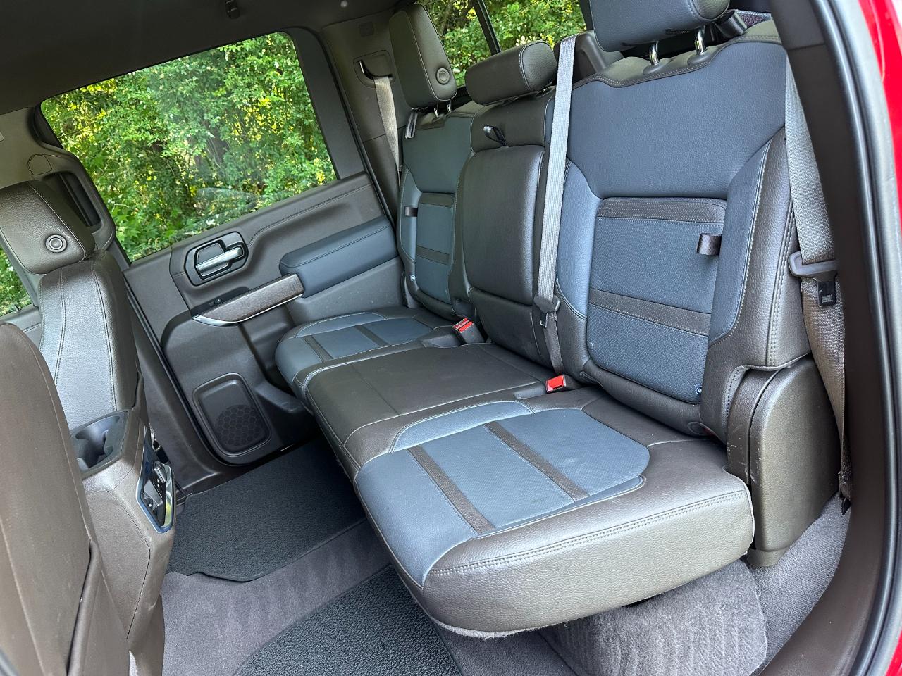 GMC Sierra 3500HD 4WD Crew Cab 172" Denali 2022