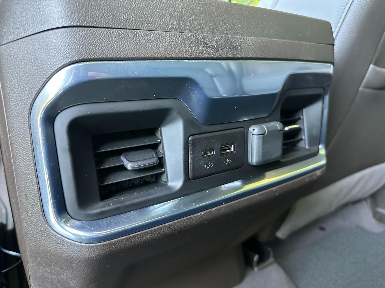 GMC Sierra 3500HD 4WD Crew Cab 172" Denali 2022