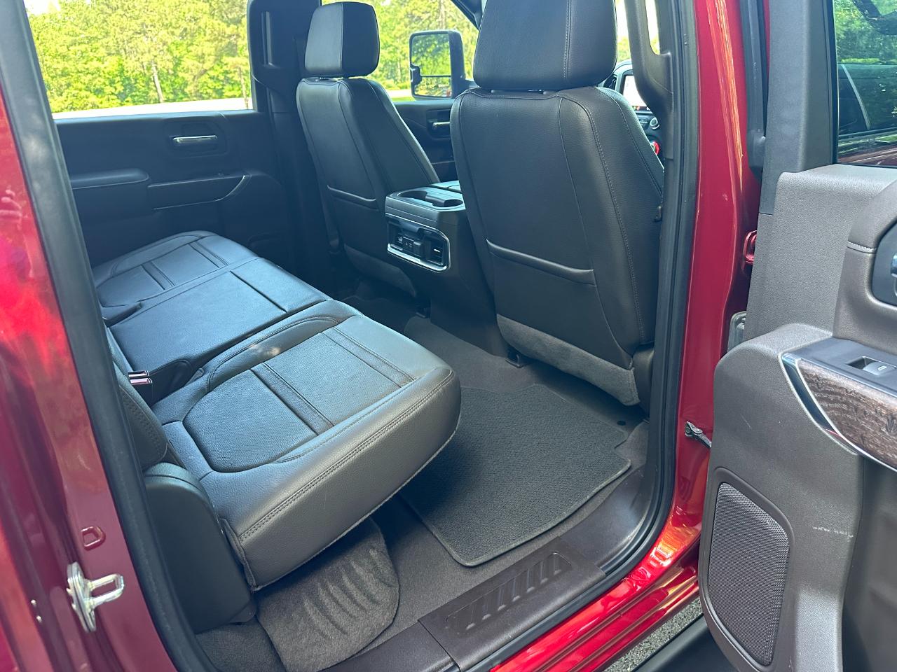 GMC Sierra 3500HD 4WD Crew Cab 172" Denali 2022